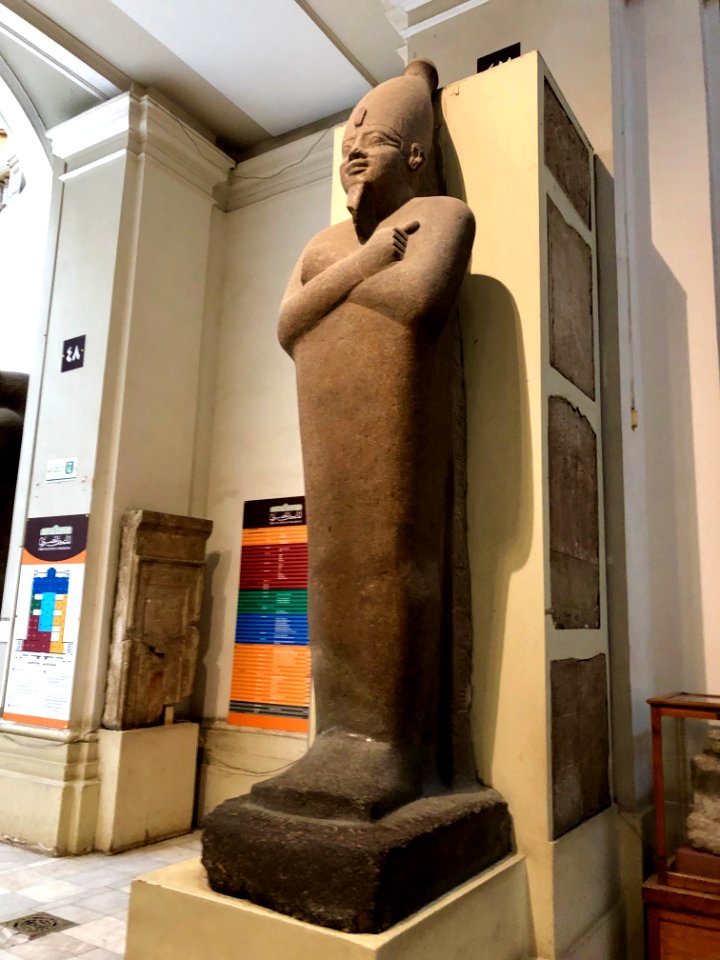 Statue, Egyptian Museum, al-Qāhirah, CG, EGY 