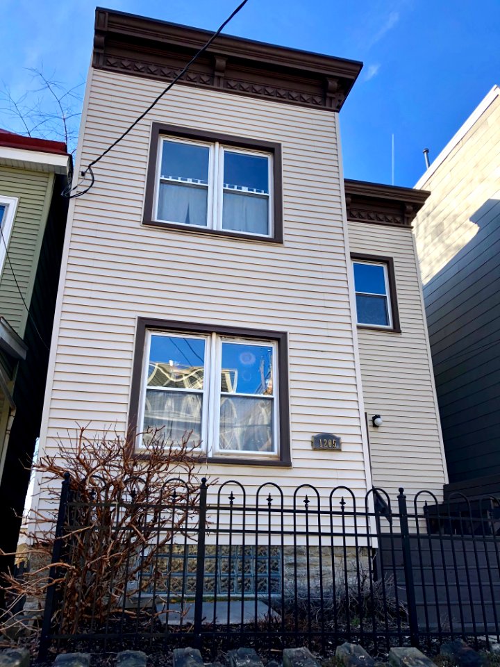 Wareham Drive, Mount Adams, Cincinnati, OH 