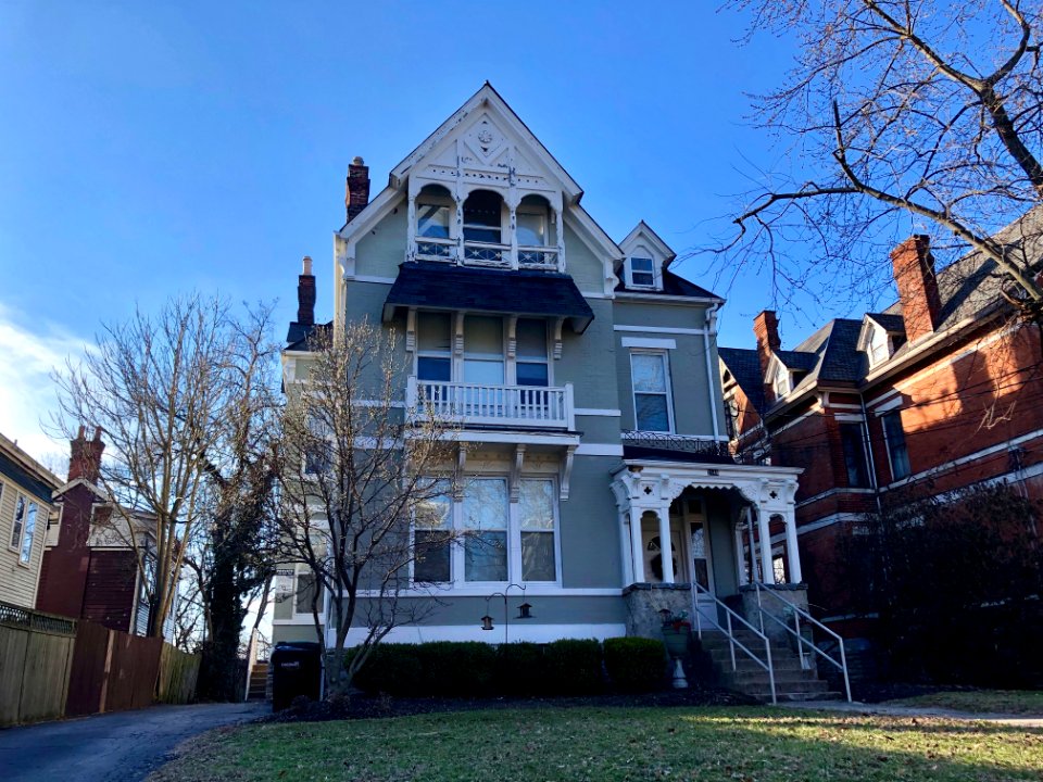 Sinton Avenue, Walnut Hills, Cincinnati, OH 