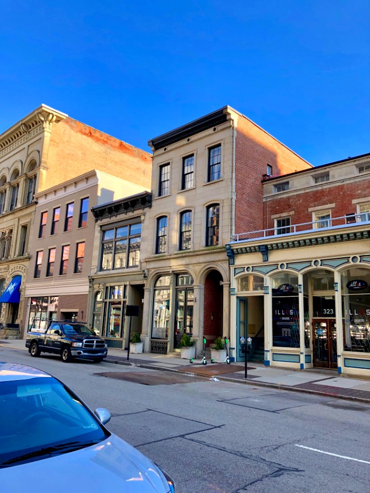 4th Street, Cincinnati, OH 