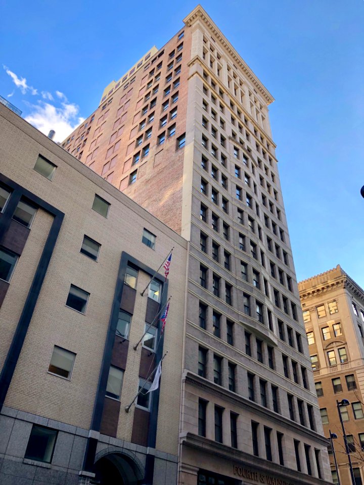 Fourth and Walnut Centre, Cincinnati, OH 