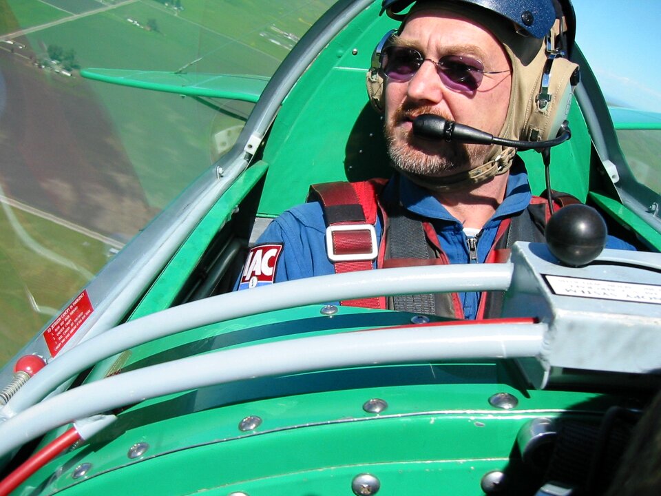 Aerobatic plane flight