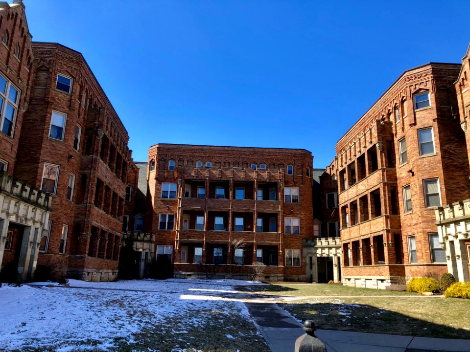 Gilbert Manor Apartments, Walnut Hills, Cincinnati, OH 