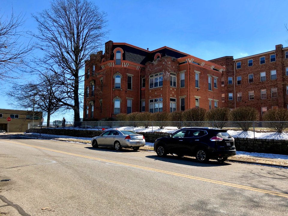 Gilbert Avenue, Walnut Hills, Cincinnati, OH 