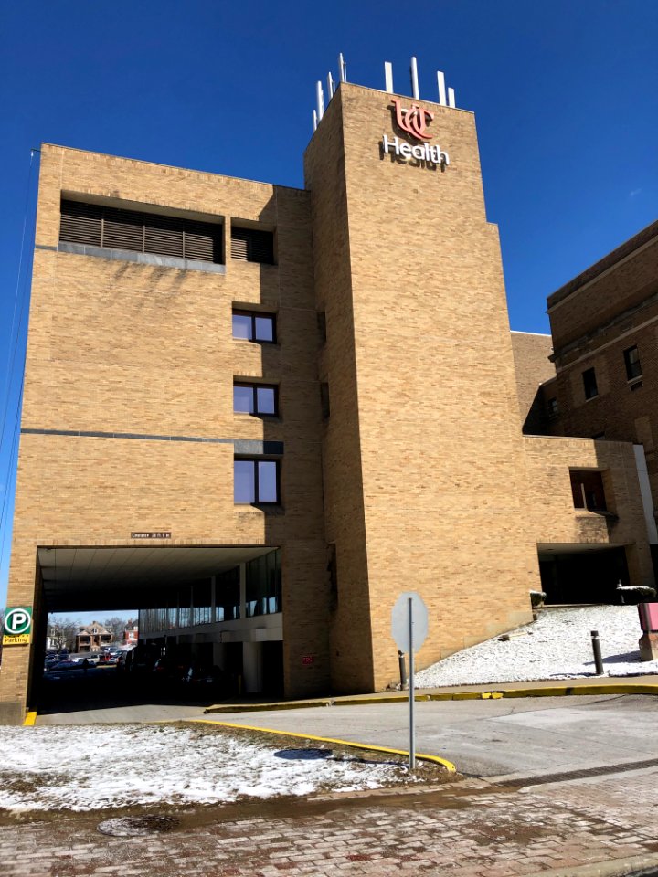 Holmes Hall, University of Cincinnati, Corryville, Cincinn… 