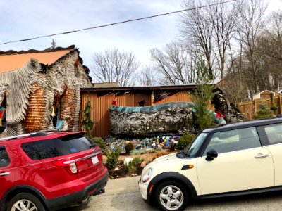 The Cincinnati Mushroom House, Erie Avenue, Hyde Park, Cin… 