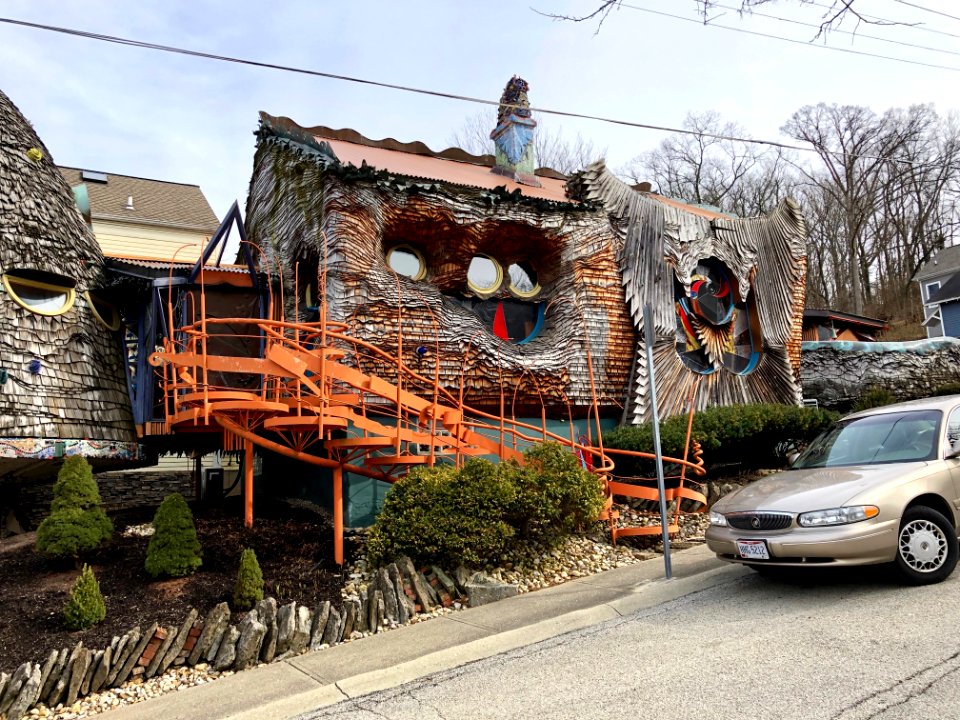 The Cincinnati Mushroom House, Erie Avenue, Hyde Park, Cin… 