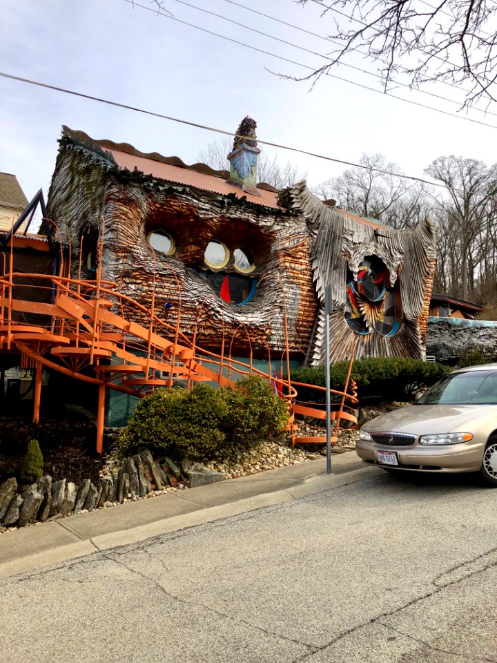 The Cincinnati Mushroom House, Erie Avenue, Hyde Park, Cin… 