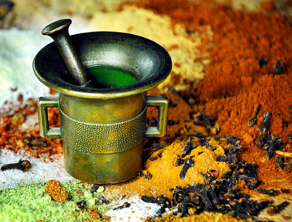 Cooking seasoning cloves