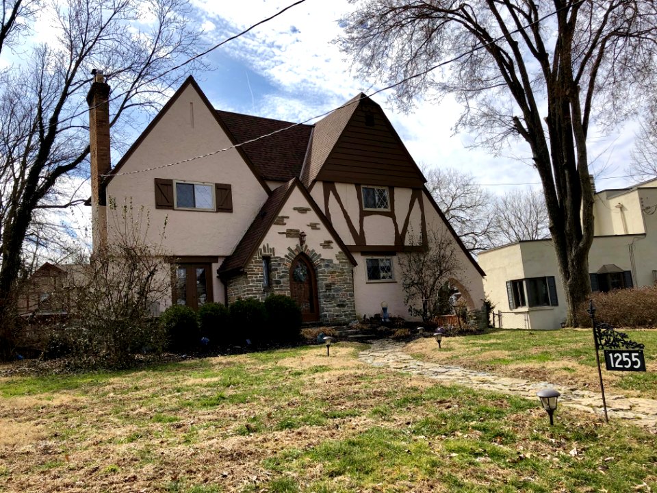 Westminster Drive, Paddock Hills, Cincinnati, OH 