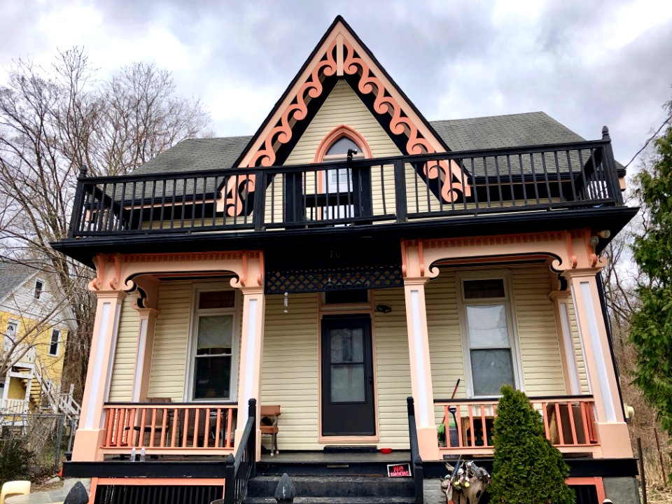 Houston House, East End, Cincinnati, OH 