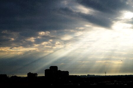 Morning sun ray of sunshine skyline photo