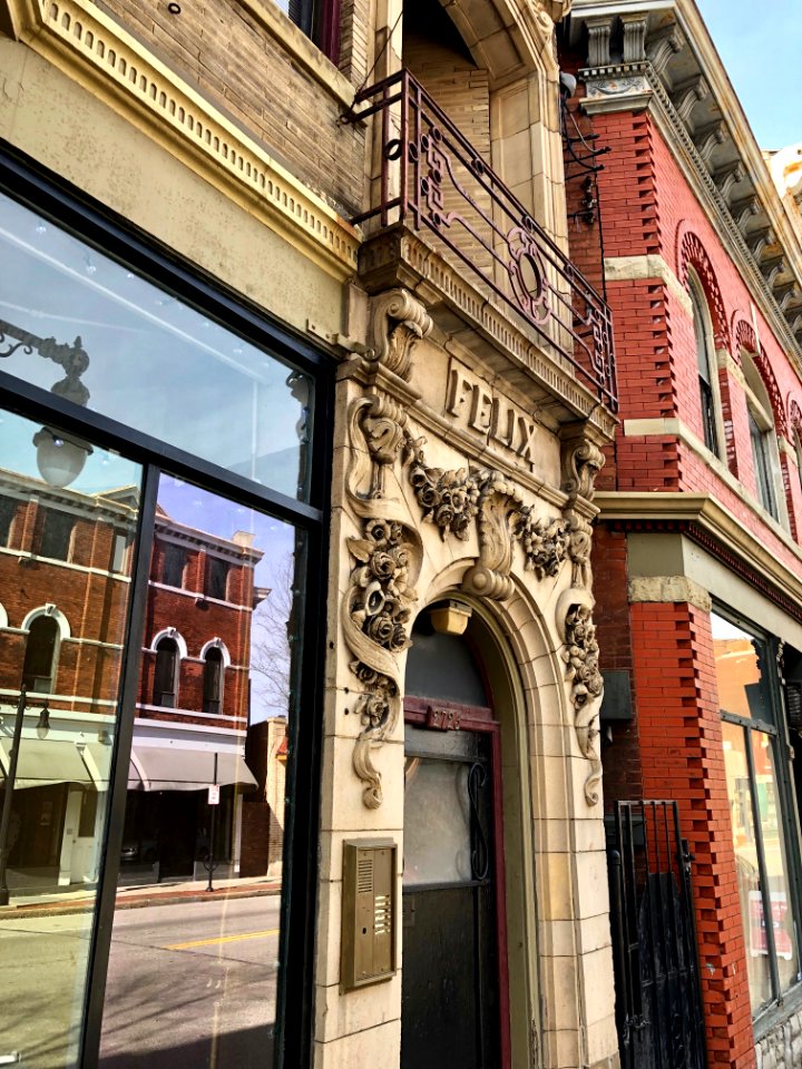 Felix Building and Woodburn Avenue, East Walnut Hills, Cin… 