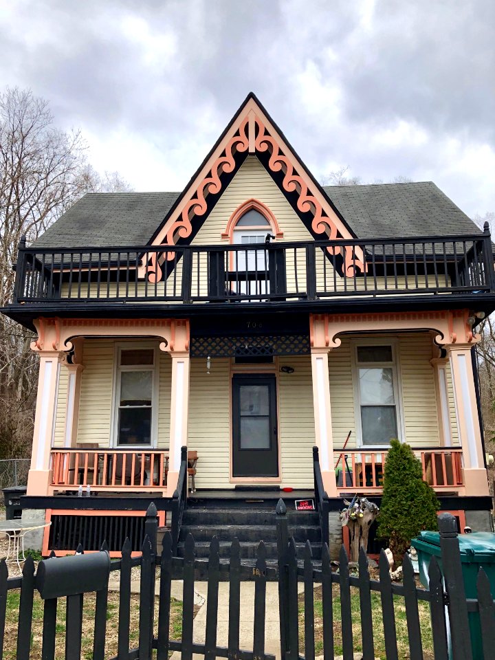 Houston House, East End, Cincinnati, OH 