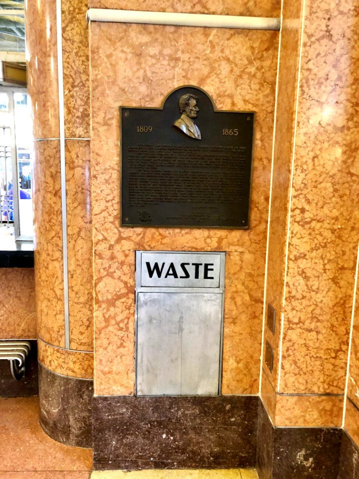 Waste Bin, The Rotunda, Cincinnati Union Terminal, Queensg… 