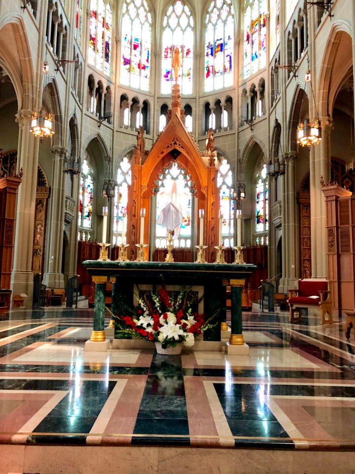 Altar, St. Mary's Cathedral Basilica of the Assumption, Ea… 