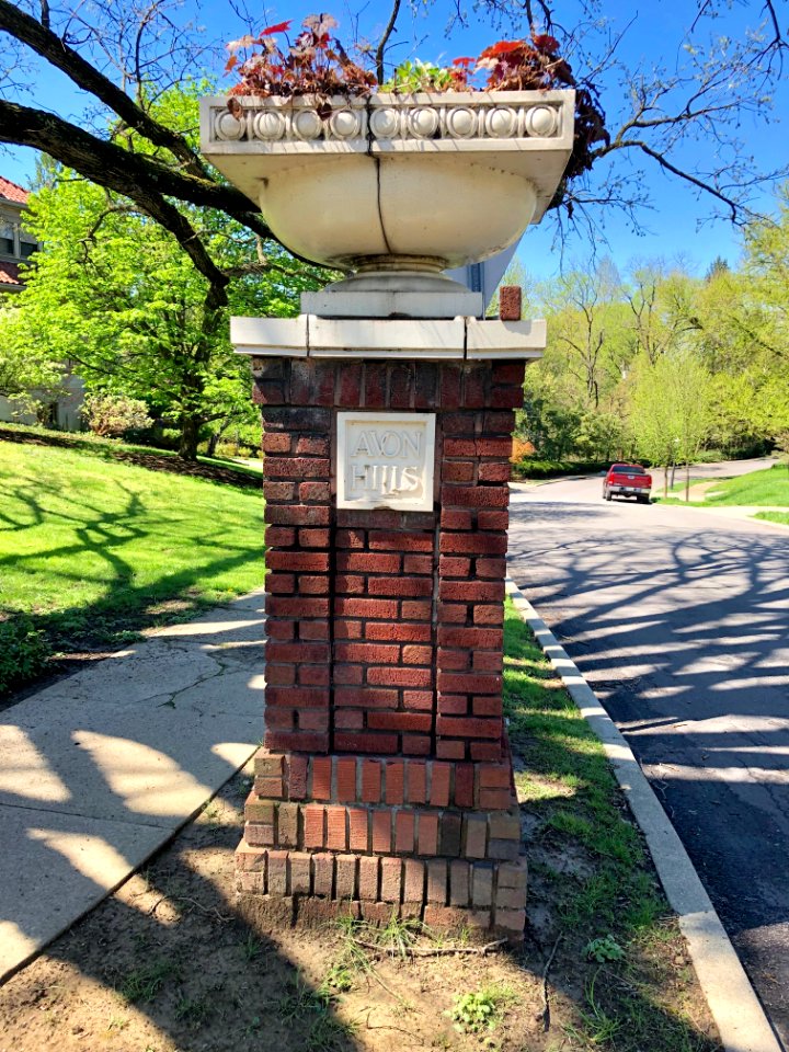 Avon Hills Gatepost, Rose Hill Avenue, North Avondale, Cin… 