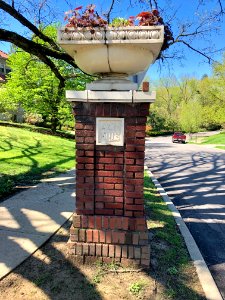 Avon Hills Gatepost, Rose Hill Avenue, North Avondale, Cin… 