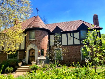 Red Bud Avenue, North Avondale, Cincinnati, OH 