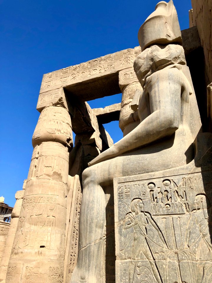 Statue, Great Court of Ramses II, Luxor Temple, Luxor, LG,… 