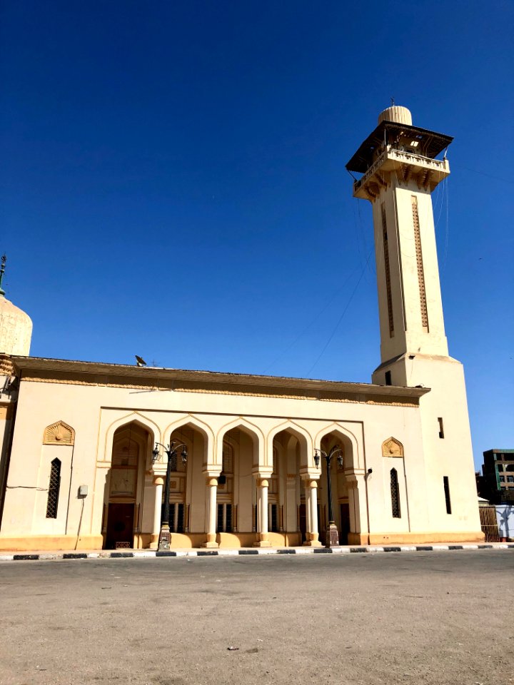 Ahmed Negm Mosque, Luxor, LG, EGY 