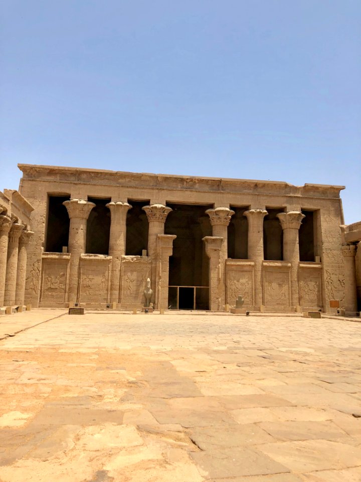 Court of Offerings, Temple of Horus at Edfu, Edfu, AG, EGY… 