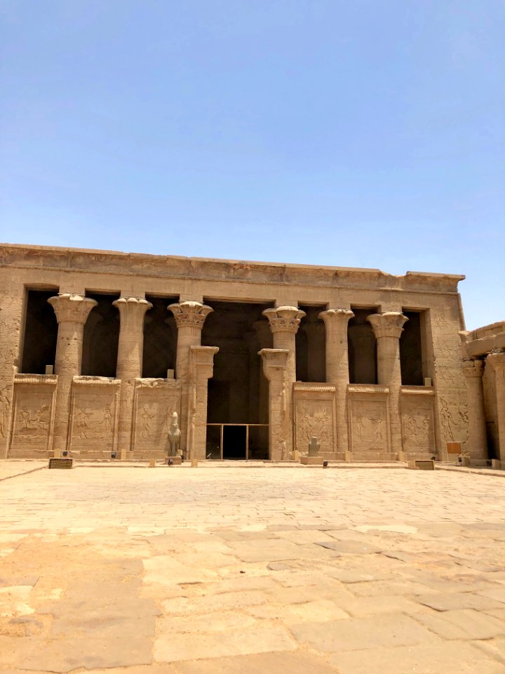 Court of Offerings, Temple of Horus at Edfu, Edfu, AG, EGY… 