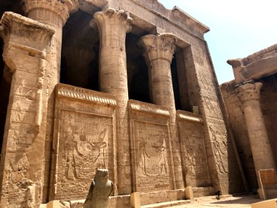 Court of Offerings, Temple of Horus at Edfu, Edfu, AG, EGY… 