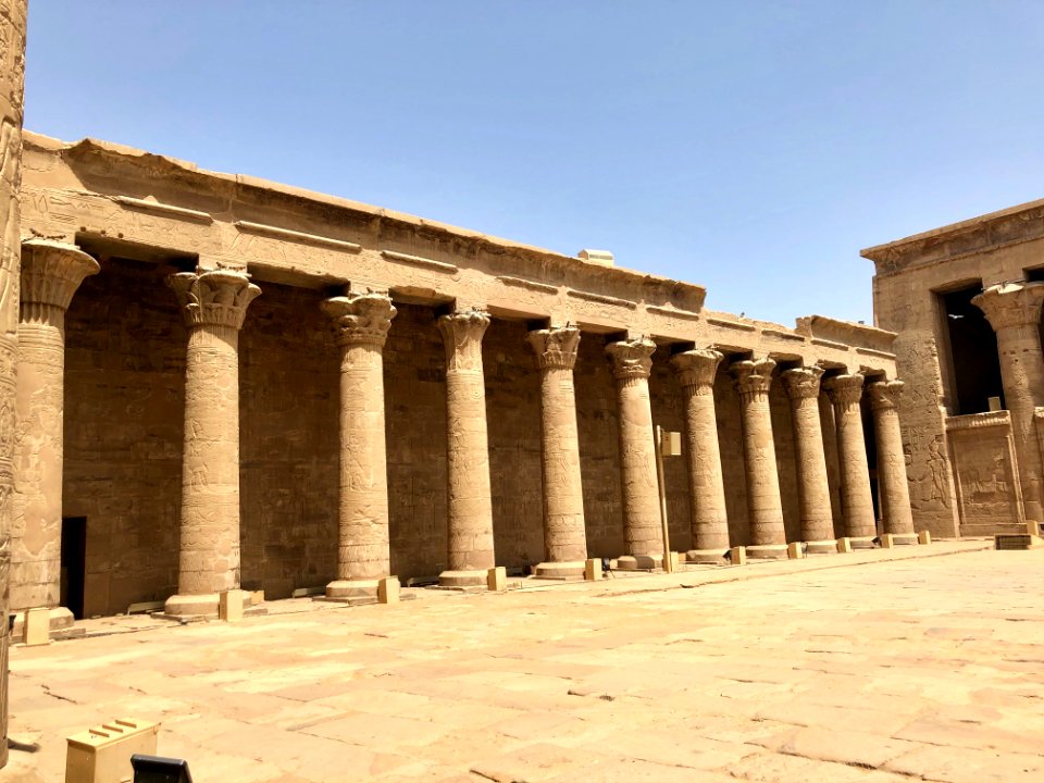 Court of Offerings, Temple of Horus at Edfu, Edfu, AG, EGY… 