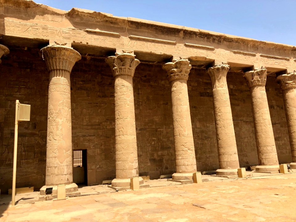 Court of Offerings, Temple of Horus at Edfu, Edfu, AG, EGY… 