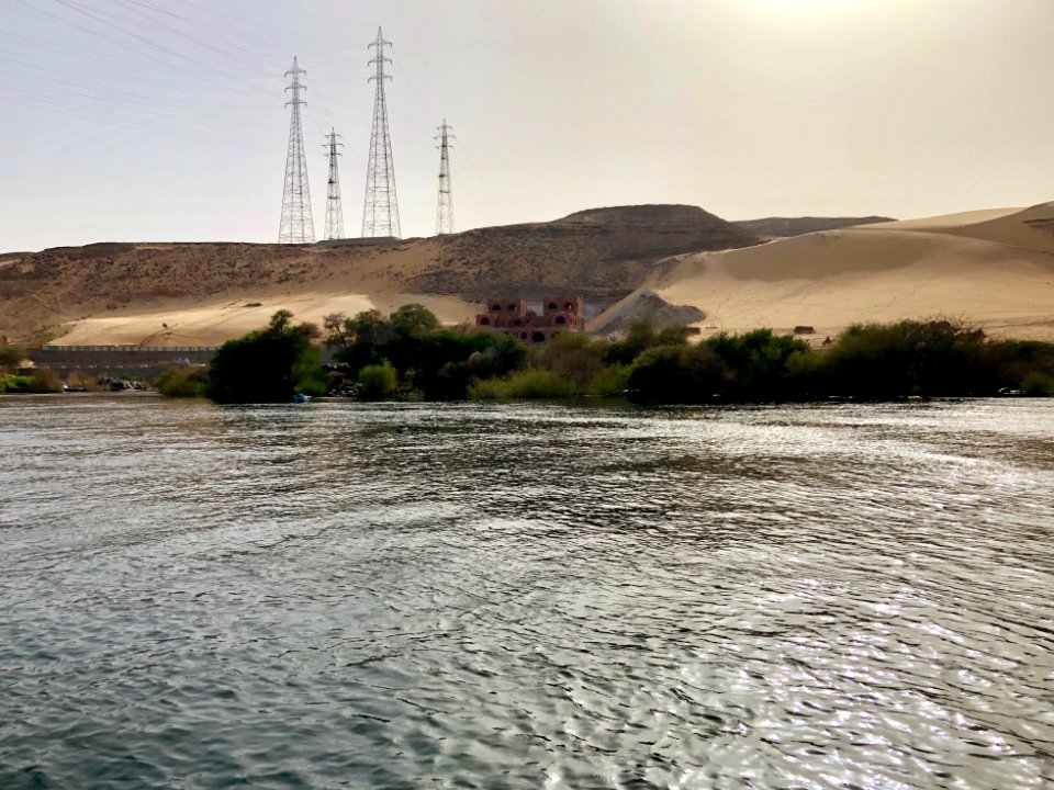 Nagaa Suhayl Gharb from the Nile River, AG, EGY 