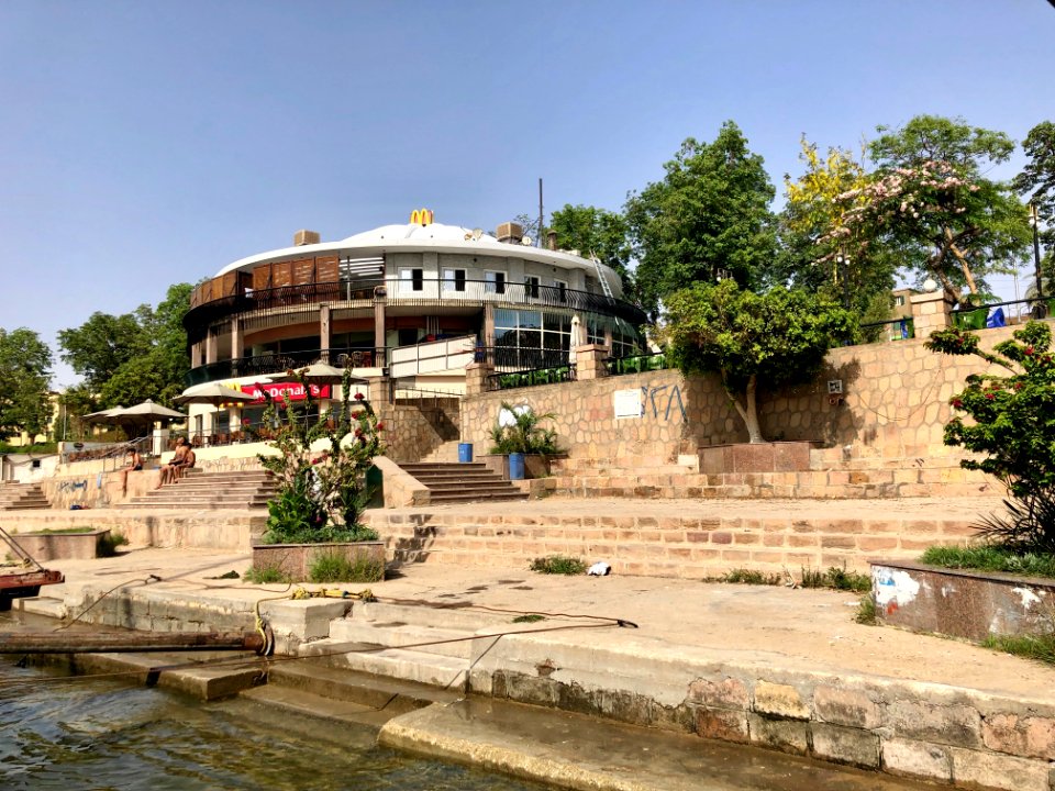 Corniche McDonald's, Aswan, AG, EGY 