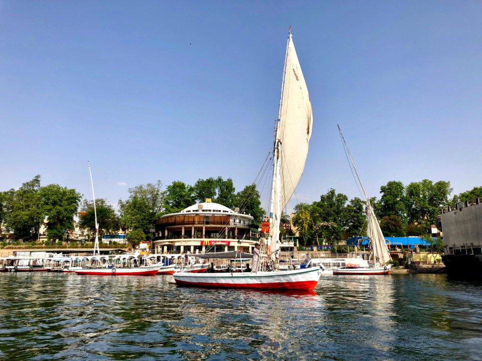 Corniche McDonald's, Aswan, AG, EGY 