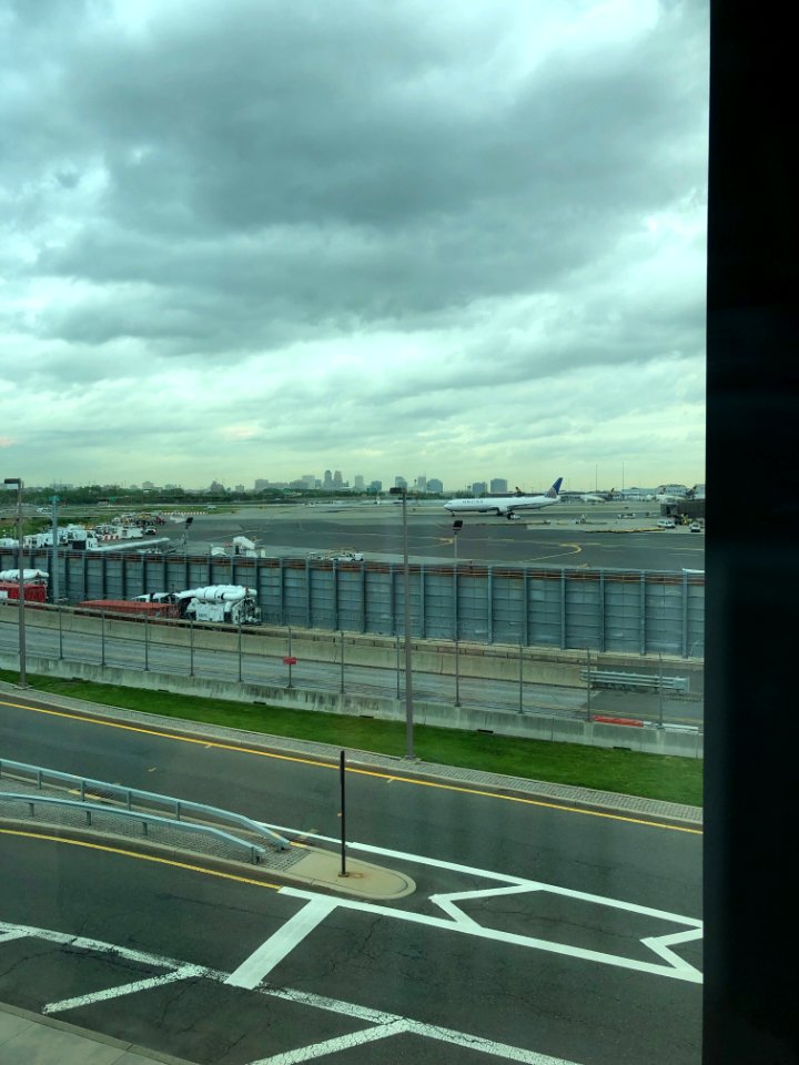 Newark Skyline from Newark-Liberty International Airport, … 
