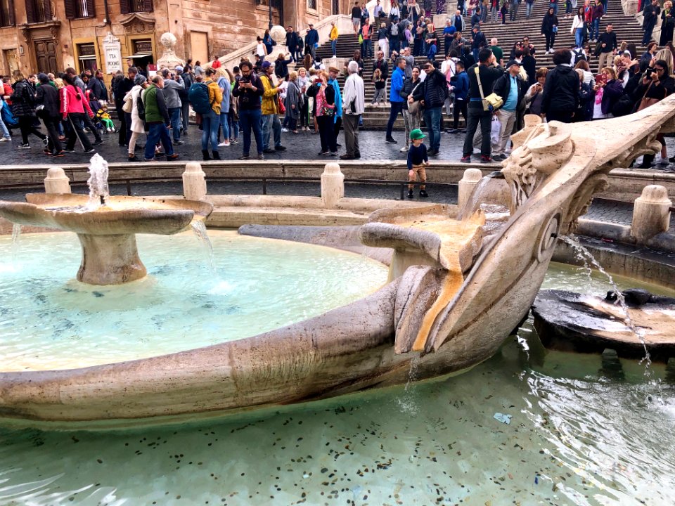 Fontana della Barcaccia, Piazza di Spagna, Roma, LZ, IT 