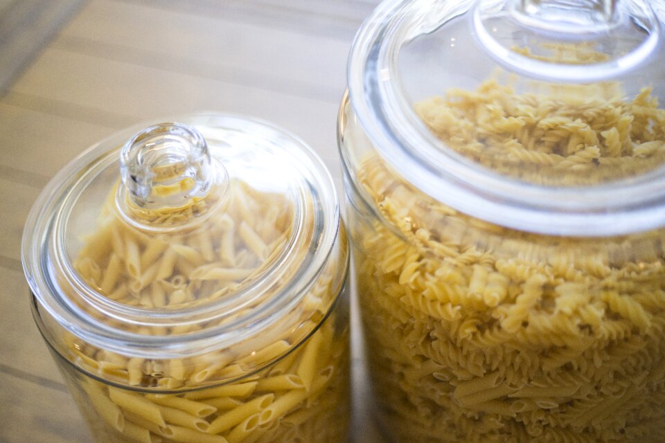 Food kitchen containers