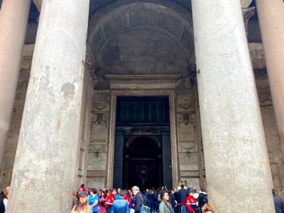 Entrance, Pantheon, Roma, LZ, IT photo