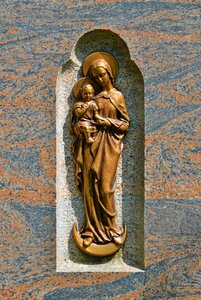 Stone figure stone art