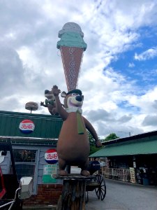 Piggy's Ice Cream Sign, Piggy's Ice Cream-Harry's Grille, … 