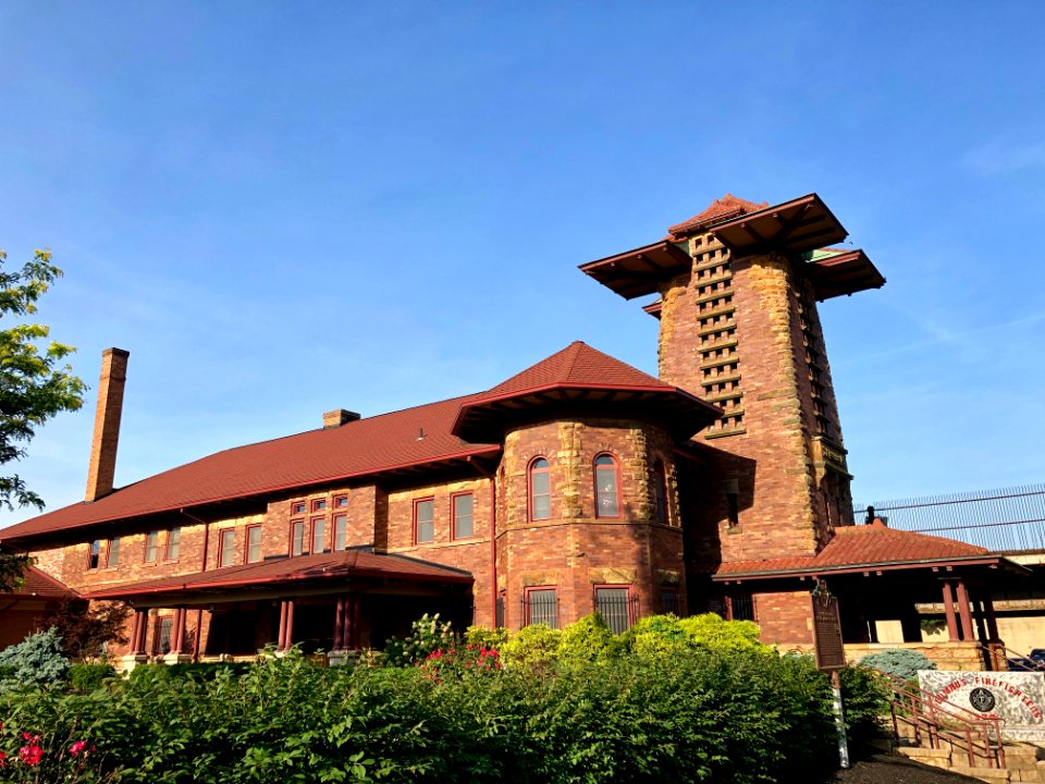 Toledo and Ohio Central Railroad Station, Franklinton, Col… 