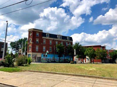 Montgomery Road and Woodburn Avenue Flatiron Building, Eva… photo