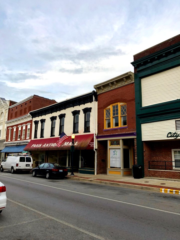 Main Street, Paris, Kentucky 