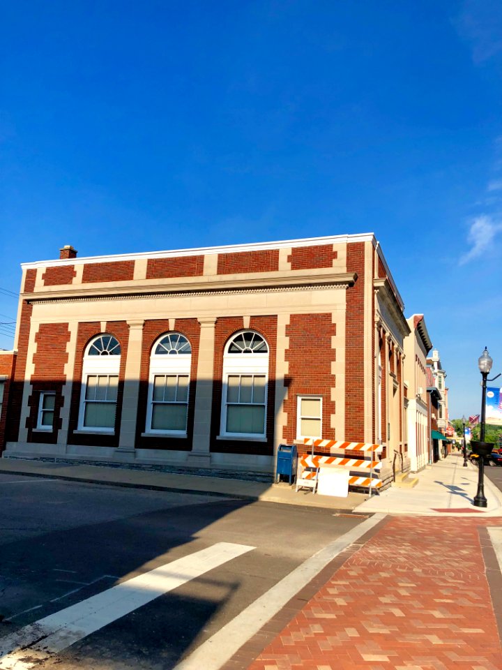 First National Bank Building, Aurora, IN 