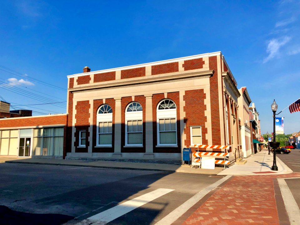 First National Bank Building, Aurora, IN 