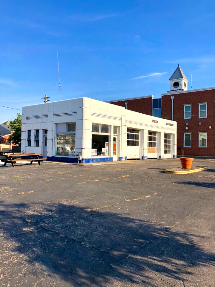 Old Gulf Service Station, Main Street, Aurora, IN 