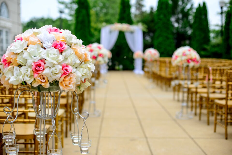 Bouquet celebration chairs
