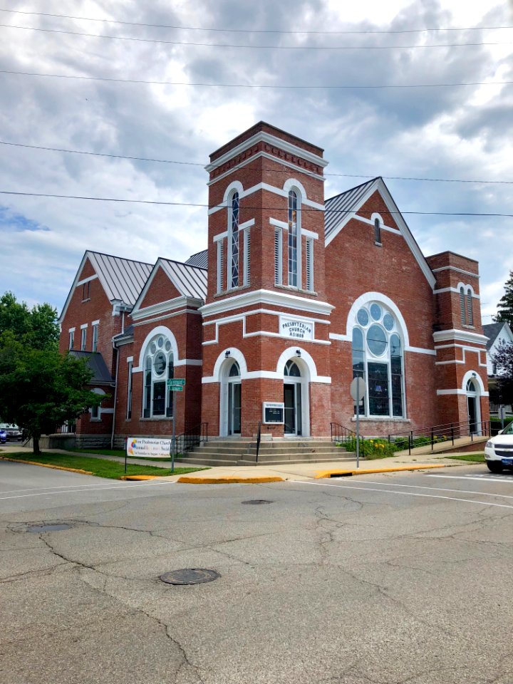 Liberty Presbyterian Church, Old Liberty High School, Libe… 