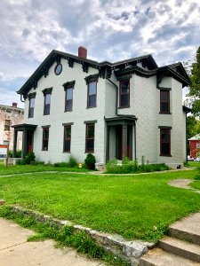 10th Street, Richmond, IN 