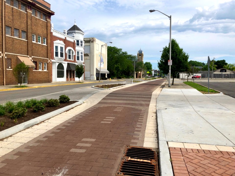 10th Street, Richmond, IN 