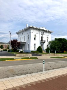 10th Street, Richmond, IN 